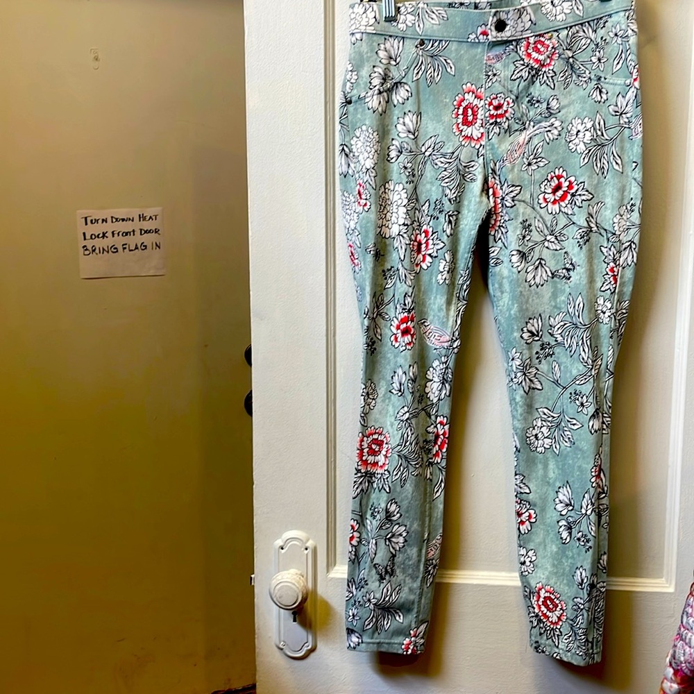 Floral leggings